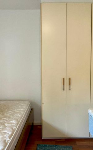 Casa à venda com 360m², 4 quartos e 4 vagas Casa à venda com 360m², 4 quartos e 4 vagasSuíte 2