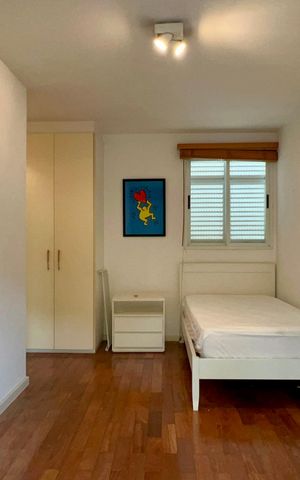 Casa à venda com 360m², 4 quartos e 4 vagas Casa à venda com 360m², 4 quartos e 4 vagasSuíte 3