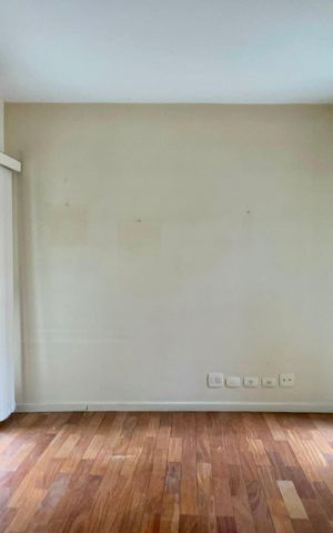 Casa à venda com 360m², 4 quartos e 4 vagas Casa à venda com 360m², 4 quartos e 4 vagasQuarto