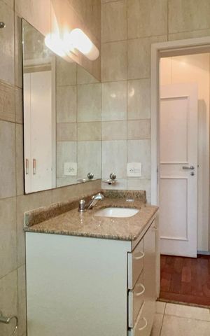 Casa à venda com 360m², 4 quartos e 4 vagas Casa à venda com 360m², 4 quartos e 4 vagasBanheiro da Suíte 3