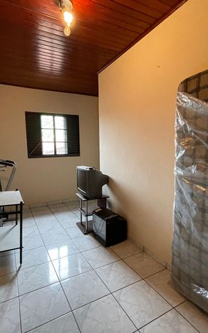 Casa à venda com 218m², 4 quartos e 2 vagas Casa à venda com 218m², 4 quartos e 2 vagasQuarto 4