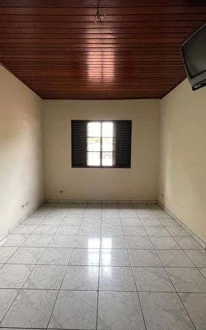 Casa à venda com 218m², 4 quartos e 2 vagas Casa à venda com 218m², 4 quartos e 2 vagasQuarto 3