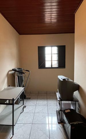 Casa à venda com 218m², 4 quartos e 2 vagas Casa à venda com 218m², 4 quartos e 2 vagasQuarto 4