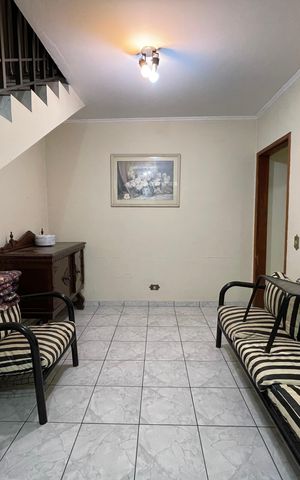 Casa à venda com 218m², 4 quartos e 2 vagas Casa à venda com 218m², 4 quartos e 2 vagasSala 2