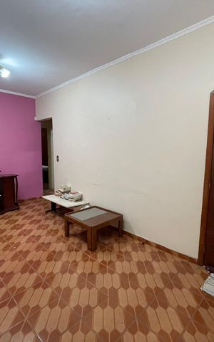 Casa à venda com 218m², 4 quartos e 2 vagas Casa à venda com 218m², 4 quartos e 2 vagasSala 1