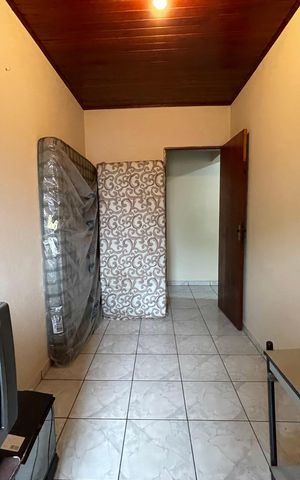 Casa à venda com 218m², 4 quartos e 2 vagas Casa à venda com 218m², 4 quartos e 2 vagasQuarto 4