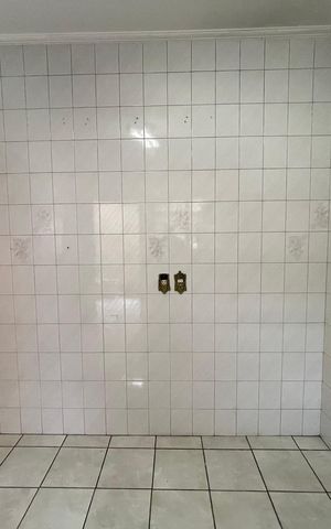 Casa à venda com 218m², 4 quartos e 2 vagas Casa à venda com 218m², 4 quartos e 2 vagasCozinha 2