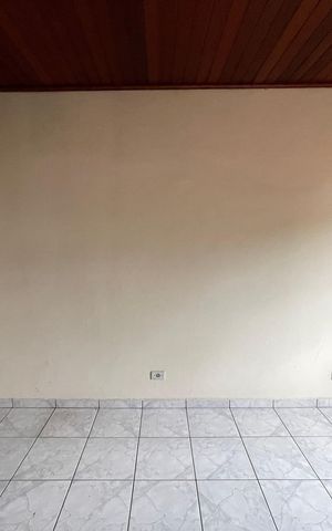 Casa à venda com 218m², 4 quartos e 2 vagas Casa à venda com 218m², 4 quartos e 2 vagasQuarto 3