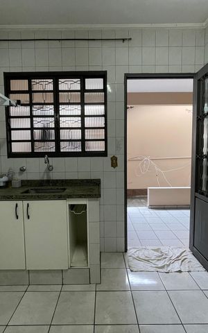 Casa à venda com 218m², 4 quartos e 2 vagas Casa à venda com 218m², 4 quartos e 2 vagasCozinha 2