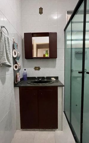 Casa à venda com 218m², 4 quartos e 2 vagas Casa à venda com 218m², 4 quartos e 2 vagasBanheiro 1
