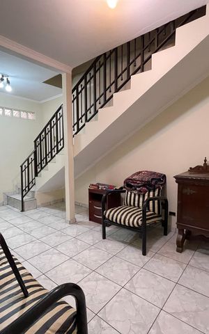 Casa à venda com 218m², 4 quartos e 2 vagas Casa à venda com 218m², 4 quartos e 2 vagasSala 2