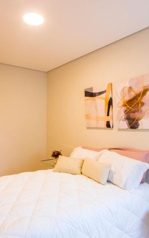 Casa à venda com 160m², 3 quartos e 4 vagas Casa à venda com 160m², 3 quartos e 4 vagasSuíte