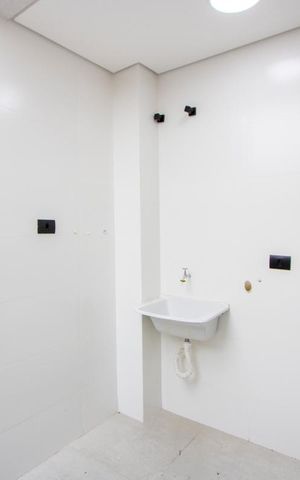 Casa à venda com 160m², 3 quartos e 4 vagas Casa à venda com 160m², 3 quartos e 4 vagasÁrea de serviço