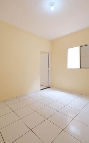 Casa para alugar com 100m², 1 quarto e sem vagaSala
