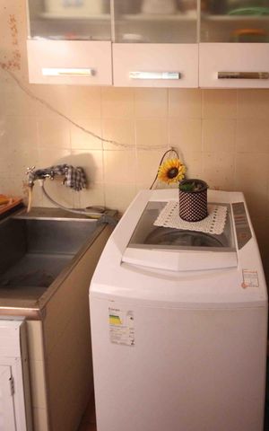 Casa à venda com 150m², 4 quartos e 2 vagas Casa à venda com 150m², 4 quartos e 2 vagasÁrea de Serviço