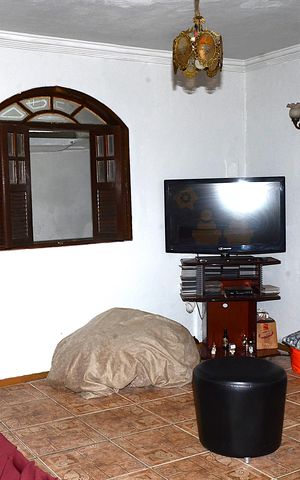 Casa à venda com 380m², 6 quartos e 3 vagasSala