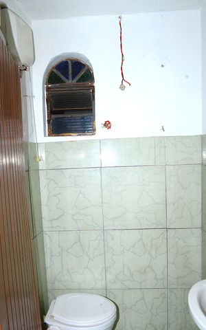 Casa à venda com 380m², 6 quartos e 3 vagasBanheiro