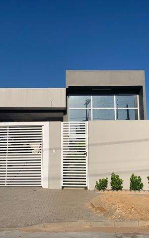Casa à venda com 145m², 2 quartos e 4 vagasFachada