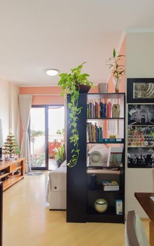 Apartamento à venda com 70m², 3 quartos e 2 vagas Apartamento à venda com 70m², 3 quartos e 2 vagasSala