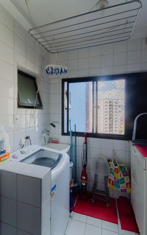 Apartamento à venda com 70m², 3 quartos e 2 vagas Apartamento à venda com 70m², 3 quartos e 2 vagasÁrea de Serviço