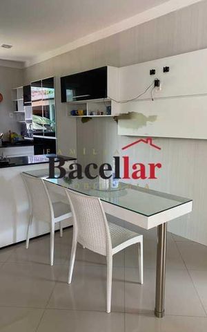 Casa à venda com 285m², 3 quartos e 5 vagas