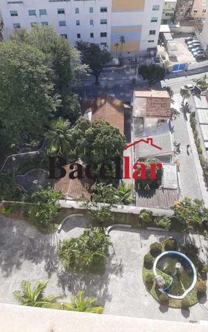 Apartamento à venda com 80m², 3 quartos e 1 vaga