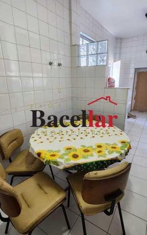 Apartamento à venda com 250m², 5 quartos e 1 vaga