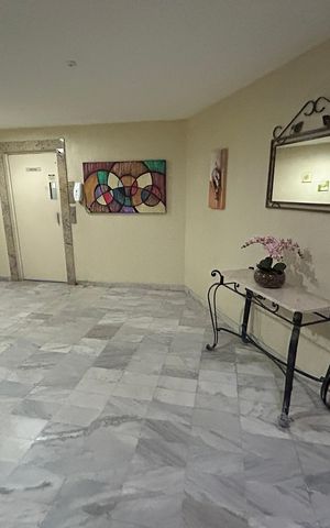Apartamento à venda com 72m², 2 quartos e 1 vagaHall de entrada