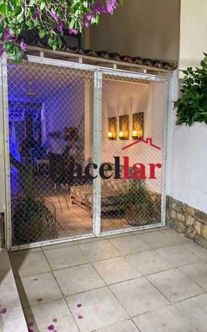 Casa de condomínio à venda com 150m², 3 quartos e 1 vaga