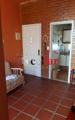 Apartamento à venda com 50m², 1 quarto e 1 vaga