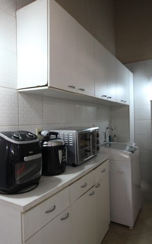 Casa de condomínio à venda com 315m², 6 quartos e 2 vagasEdícula - Área de Serviço