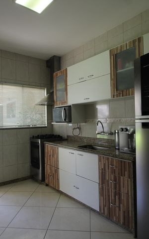 Casa de condomínio à venda com 315m², 6 quartos e 2 vagasCozinha