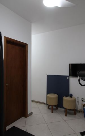 Casa de condomínio à venda com 315m², 6 quartos e 2 vagasQuarto 2