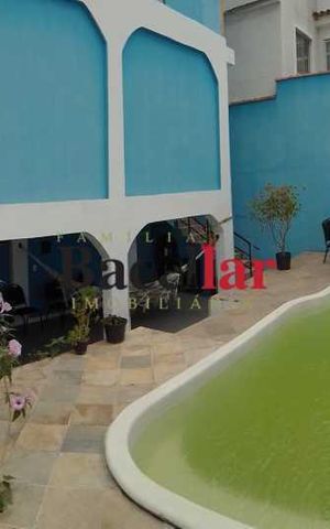Casa de condomínio à venda com 102m², 4 quartos e 1 vaga