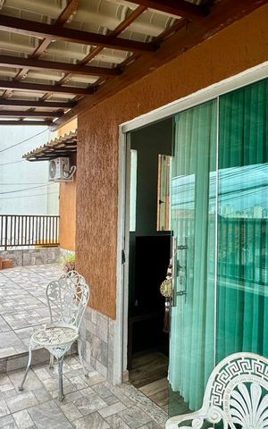 Casa à venda com 236m², 3 quartos e 2 vagas Casa à venda com 236m², 3 quartos e 2 vagasVaranda