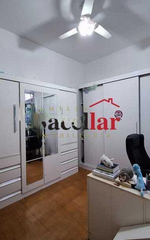 Apartamento à venda com 77m², 2 quartos e 1 vaga