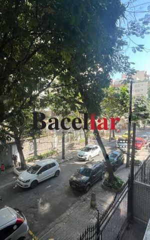 Apartamento à venda com 188m², 4 quartos e 1 vaga