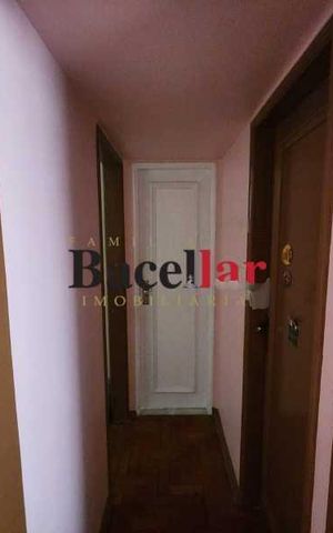 Apartamento à venda com 50m², 1 quarto e sem vaga