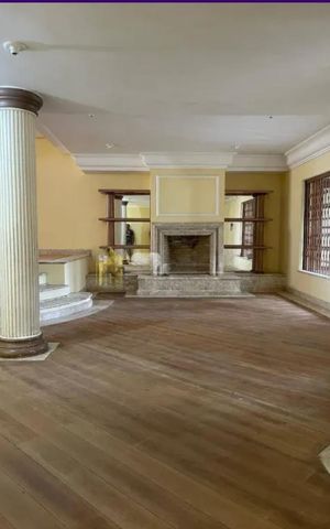 Casa para alugar com 430m², 4 quartos e 3 vagas