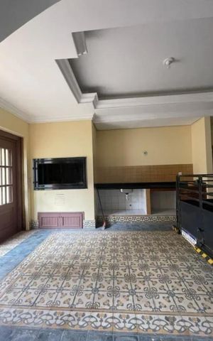 Casa para alugar com 430m², 4 quartos e 3 vagas