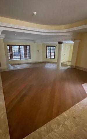 Casa para alugar com 430m², 4 quartos e 3 vagas