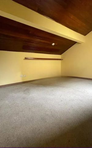 Casa para alugar com 430m², 4 quartos e 3 vagas