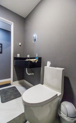Casa para alugar com 80m², 2 quartos e sem vaga Casa para alugar com 80m², 2 quartos e sem vagaBanheiro 2