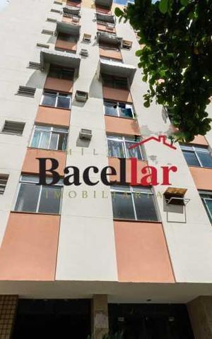Apartamento à venda com 75m², 3 quartos e 1 vaga