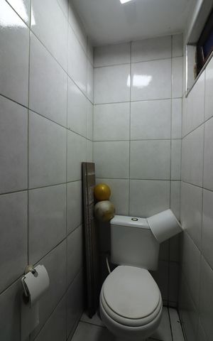 Casa à venda com 259m², 3 quartos e 6 vagasBanheiro de serviço