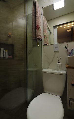 Casa à venda com 259m², 3 quartos e 6 vagasSuíte 2 Banheiro 