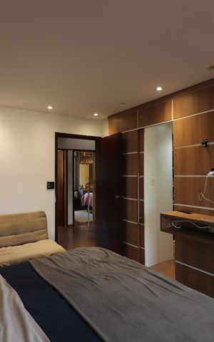 Casa à venda com 259m², 3 quartos e 6 vagasSuíte 1