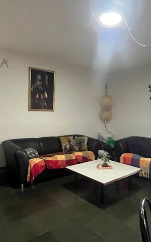 Apartamento à venda com 136m², 2 quartos e 1 vaga