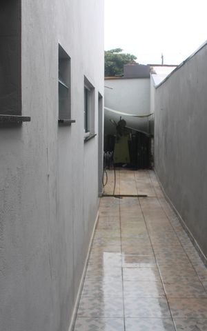 Casa para alugar com 237m², 3 quartos e 4 vagasQuintal