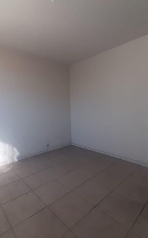 Casa para alugar com 120m², 3 quartos e sem vaga Casa para alugar com 120m², 3 quartos e sem vagaQuarto